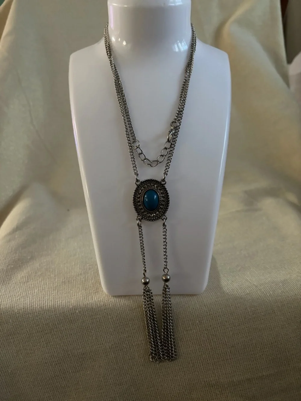 Vintage Silver-Tone Lariat Necklace with Teal Stone Pendant